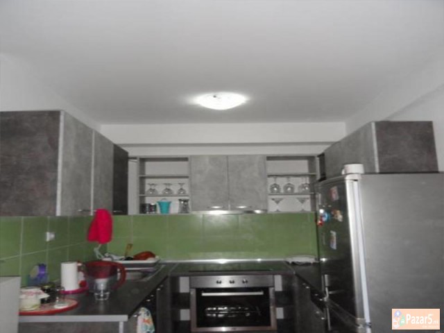 Se Iznajmuva Trosoben Stan Vo Kozle