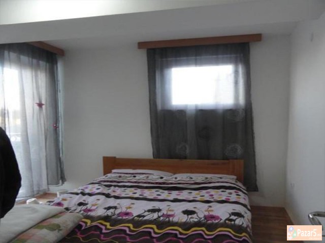 Se Iznajmuva Trosoben Stan Vo Kozle