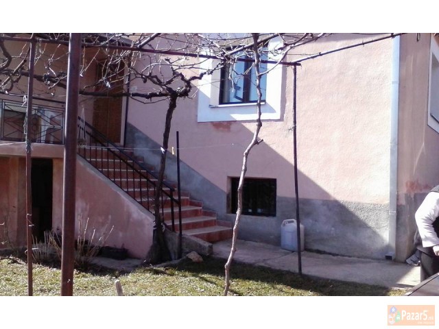 Prodavam kuka vo Brusnik , Bitola 