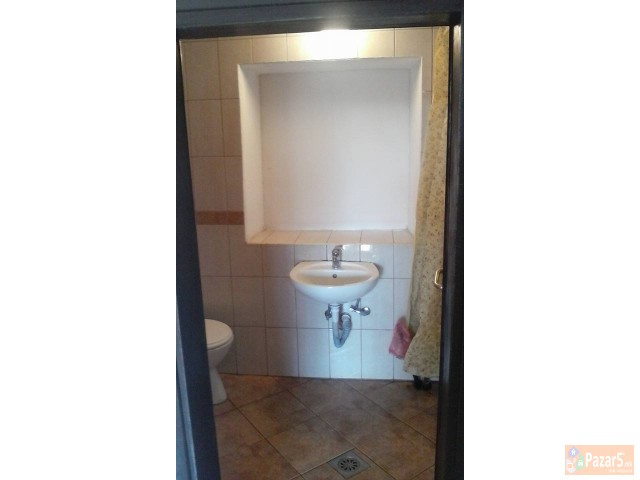 Prodavam Kuka Vo Brusnik , Bitola 