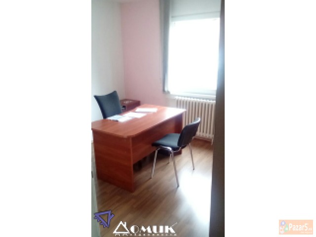 Domik Izdava Deloven Kaj Soboren So Upotrebna Dozv