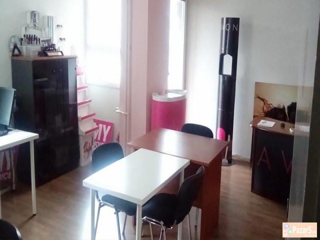 Se Izdava Deloven Prostor Vo Centar