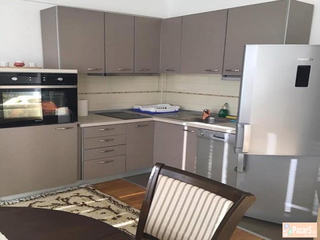 Se Izdava Trosoben Stan Vo Debar Maalo