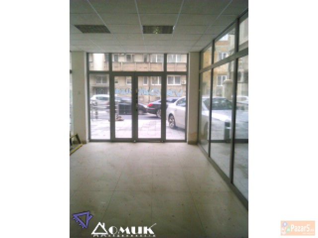 Domik Izdava Ekskluziven Dukan Vo Centar