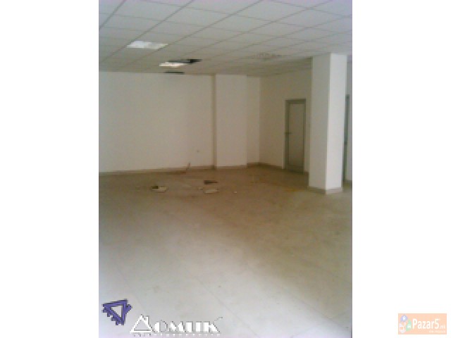 Domik Izdava Ekskluziven Dukan Vo Centar