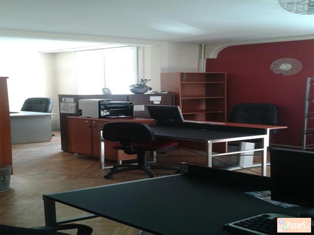 Se Izdava Prazen Stan Vo Centar Za Kancelarii