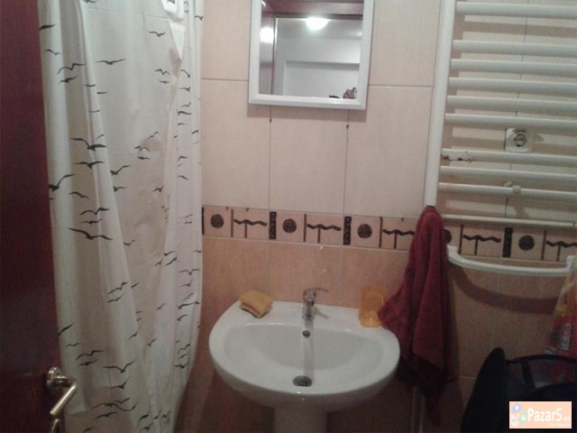 Se Iznajmuva Dvosoben Stan Vo Centar