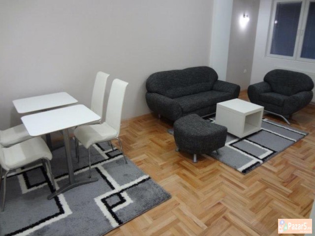 Se Iznajmuva Trosoben Stan Vo Debar Maalo