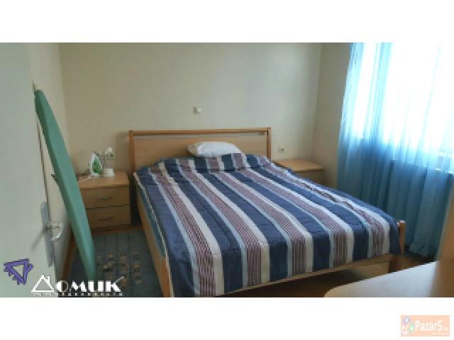 Domik Izdava 2 Soben Stan Pozadi Univerzalna Sala