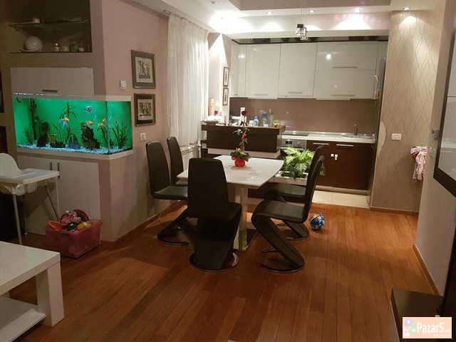 Se Izdava Trosoben Stan Vo Taftalidze 2