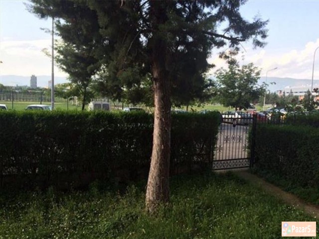 Se Izdava Trosoben Stan Vo Aerodrom