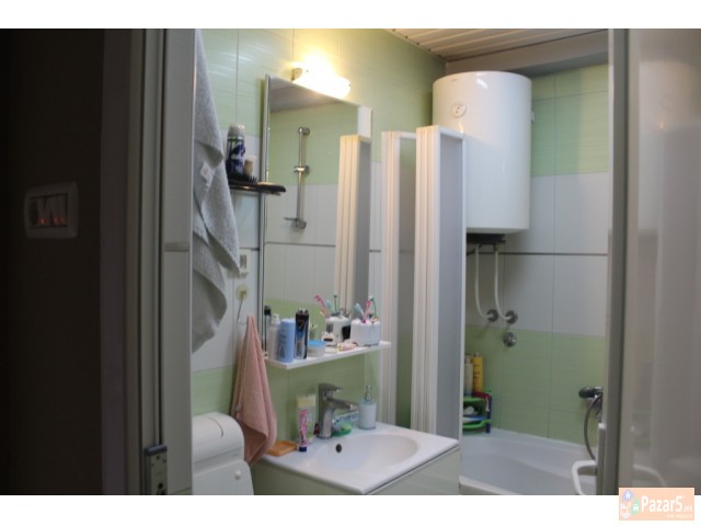 Се продава двособен стан во Кисела Вода