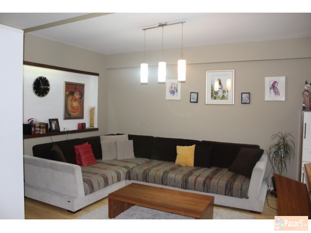 Се продава двособен стан во Кисела Вода