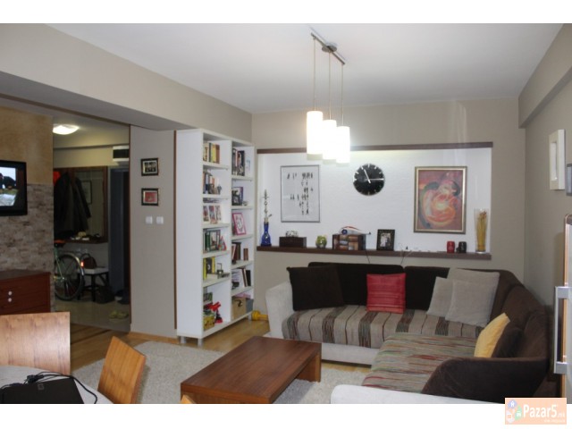 Се продава двособен стан во Кисела Вода