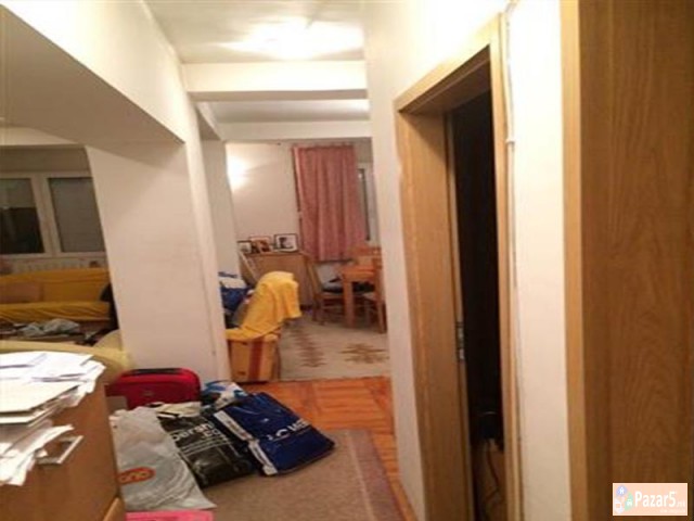 Se Izdava Trosoben Stan Vo Micurin