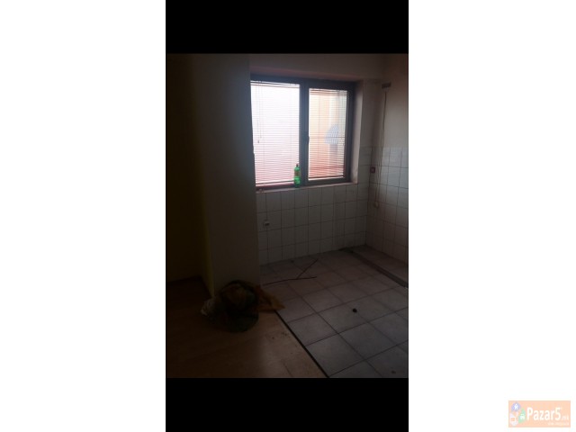  ИТНО СЕ ПРОДАВА 3-СОБЕН СТАН ВО ТОПААНА