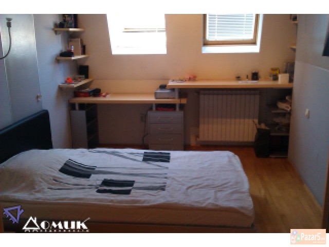 Domik Izdava Luksuzen 4-soben Stan Na 50 Divizija