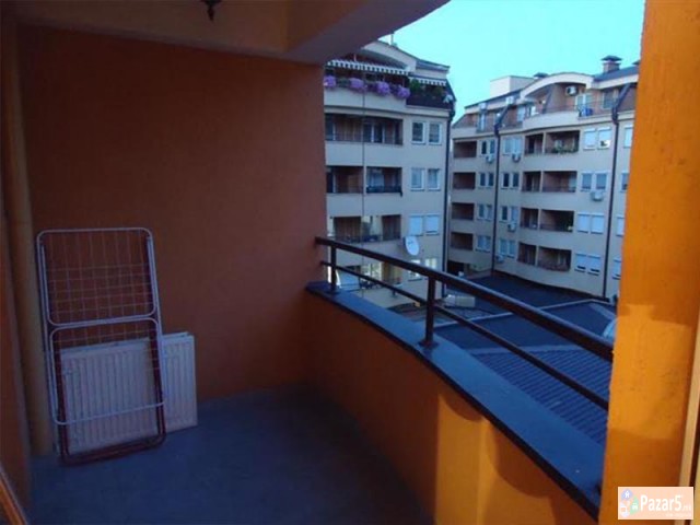 Se Izdava Dvosoben Stan Vo Kapistec