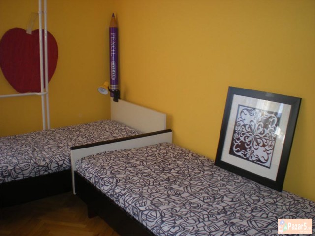 Se Izdava Cetvorosoben Stan Vo Aerodrom