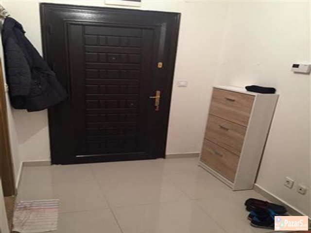 Se Izdava Dvosoben Stan Vo Centar