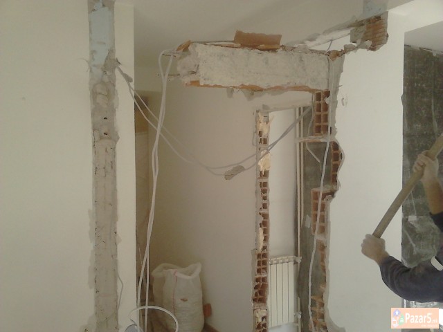 Citam Podrumi Frlanje Sut I Rusenje 