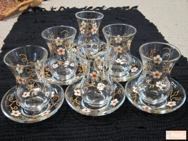 Рачно цртани чаши, готови и по нарачка