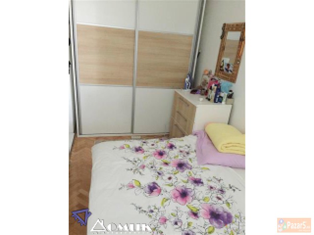 Domik Izdava 2 Soben Nov Stan Kaj Univerzalna Sala