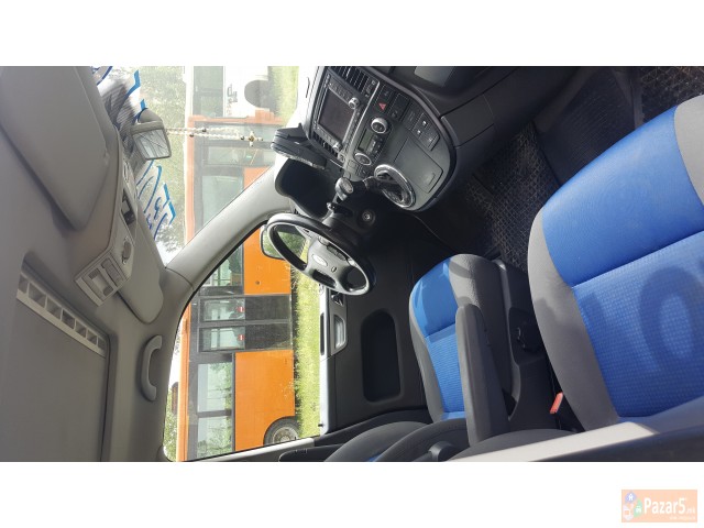 SE PRODAVA VW 2004