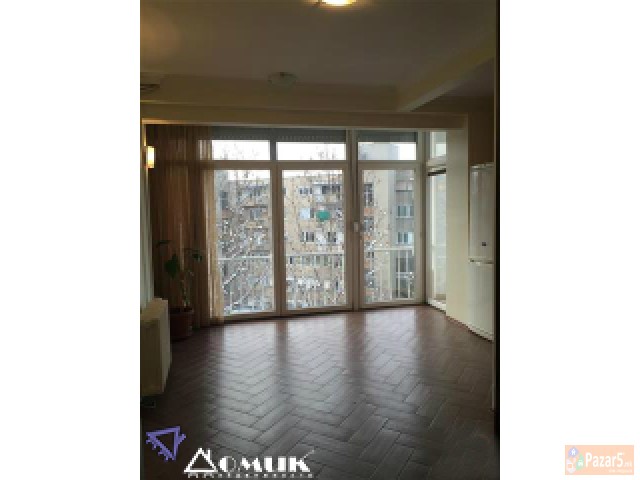 Domik Izdava Deloven Prostor Na Ulica Makedonija