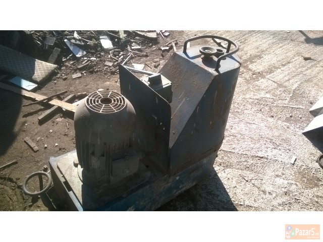 Prodavam Masini Za Poliranje Brusenje Struzenje