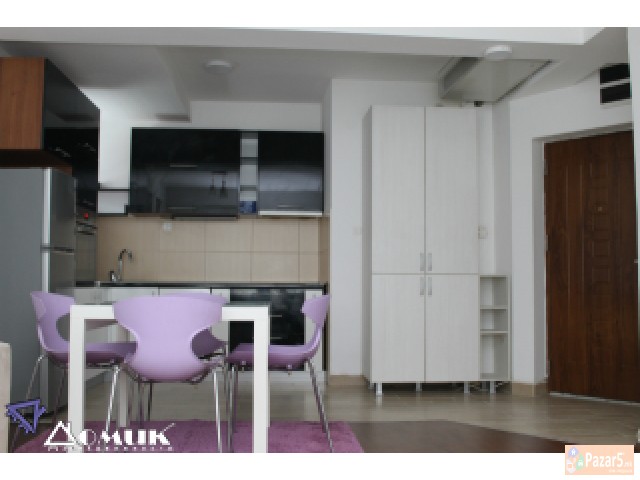 Domik Izdava Nov 2 Soben Stan КАЈ Univerzalna Sala