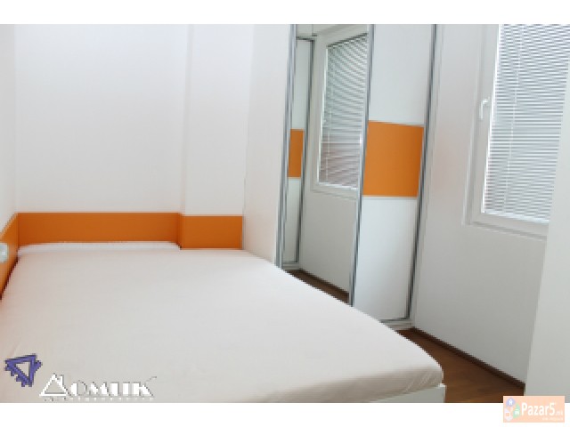 Domik Izdava Nov 2 Soben Stan КАЈ Univerzalna Sala