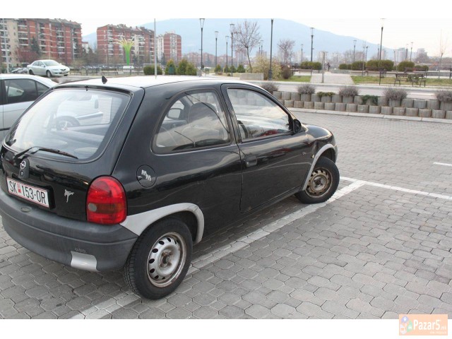 Опел Корса 1.0 бензин