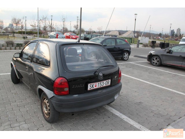 Опел Корса 1.0 бензин