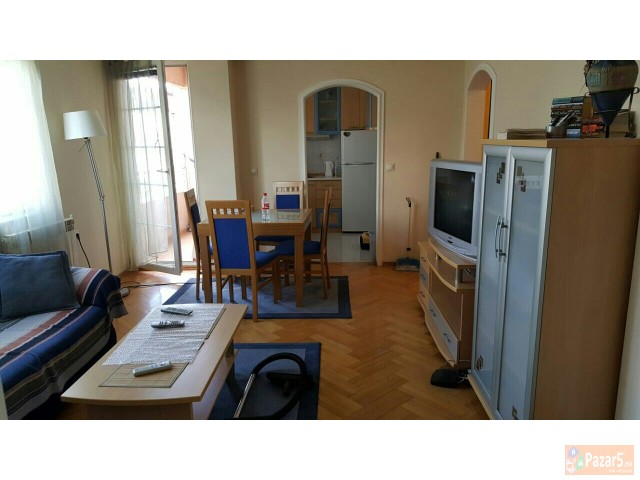 СЕ ИЗДАВА 2-СОБЕН СТАН ВО ЦЕНТАР