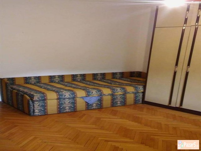 Se Izdava Trosoben Stan Vo Kisela Voda