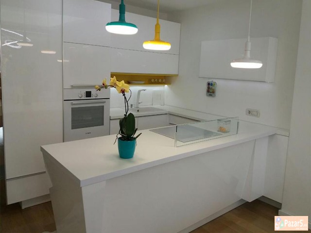 Se Izdava Lux Nevseluvan Stan Vo Debar Maalo