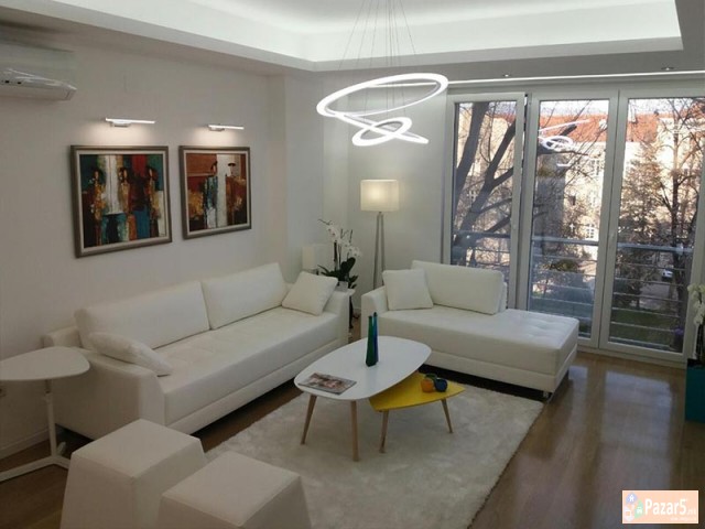 Se Izdava Lux Nevseluvan Stan Vo Debar Maalo