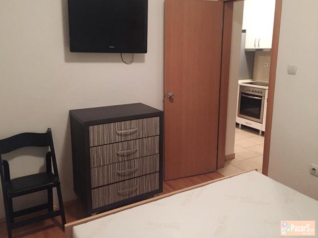 Se Izdava Dvosoben Stan Vo Centar