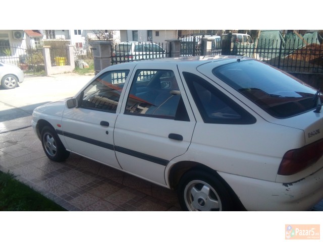 Se Prodava Ford Escort 1.3