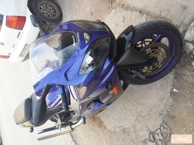 Kawasaki Ninja Zx9r
