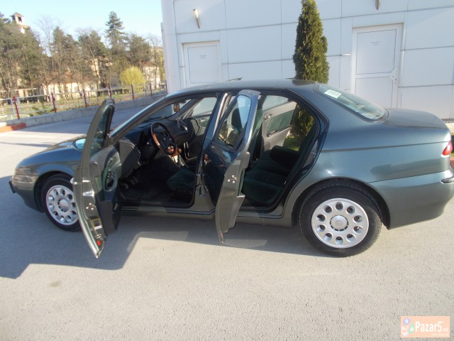  Alfa Romeo 156 