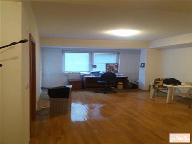 СЕ ИЗДАВА ПРАЗЕН СТАН ЗА КАНЦЕЛАРИИ