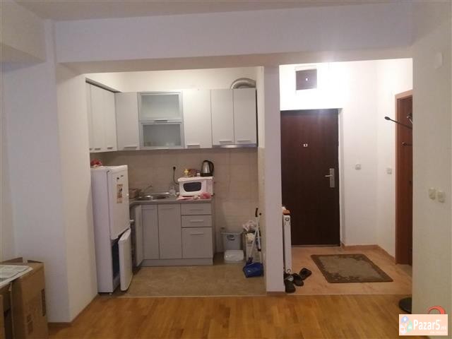 СЕ ИЗДАВА ПРАЗЕН СТАН ЗА КАНЦЕЛАРИИ