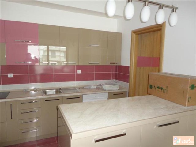 СЕ ИЗДАВА НОВ СТАН НА ВОДНО