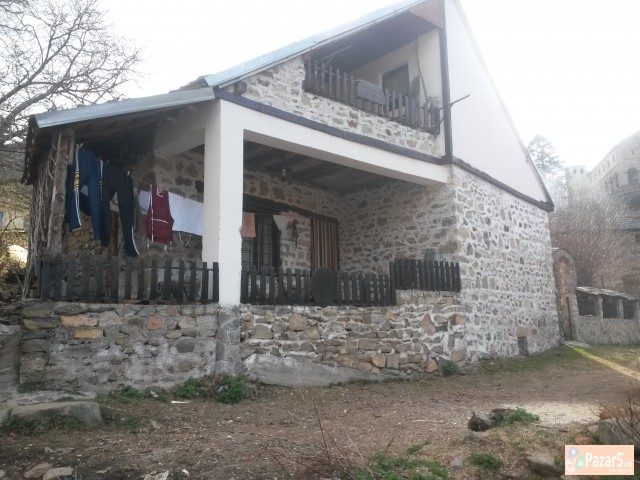 Se prodava vikendica