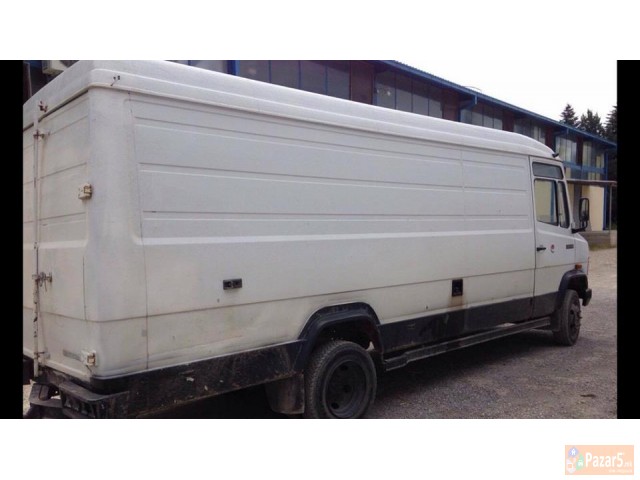 СЕ ПРОДАВА КОМБЕ 