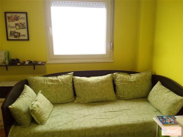 СЕ ИЗДАВА ДВОСОБЕН СТАН ВО КИСЕЛА ВОДА