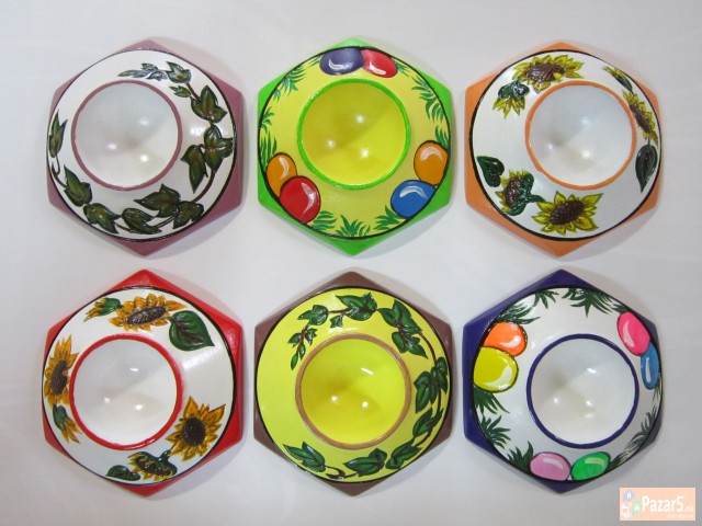 Рачно изработени велигденски декоративни јајца, др