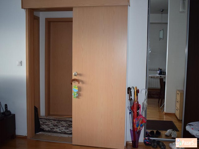 Шифра:p-71340 Се издава нов двособен стан во Цента